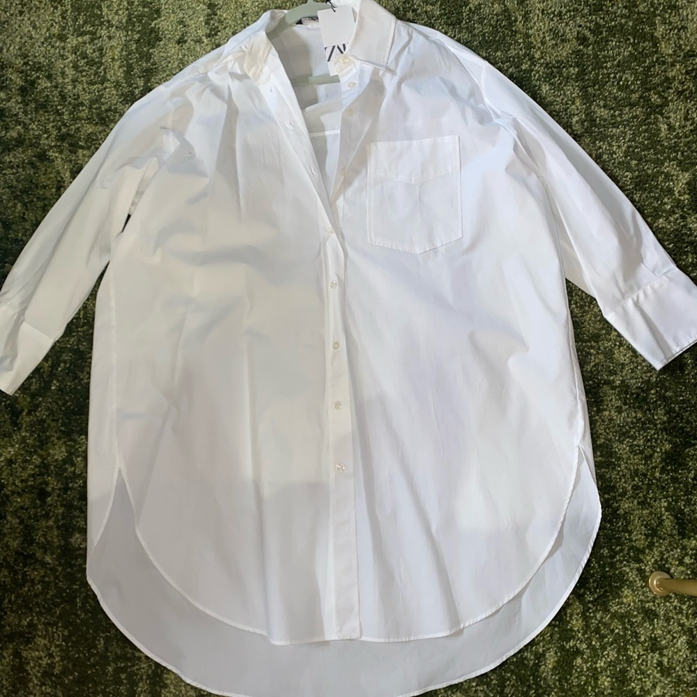 XS white button down oversized shirt